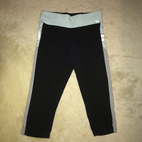 🚫SOLD🚫 VS PINK Capri leggings - Picture 2 of 10